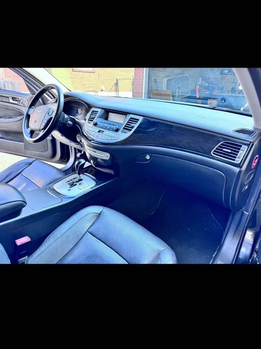 2012 Hyundai Genesis - Image 8 of 8