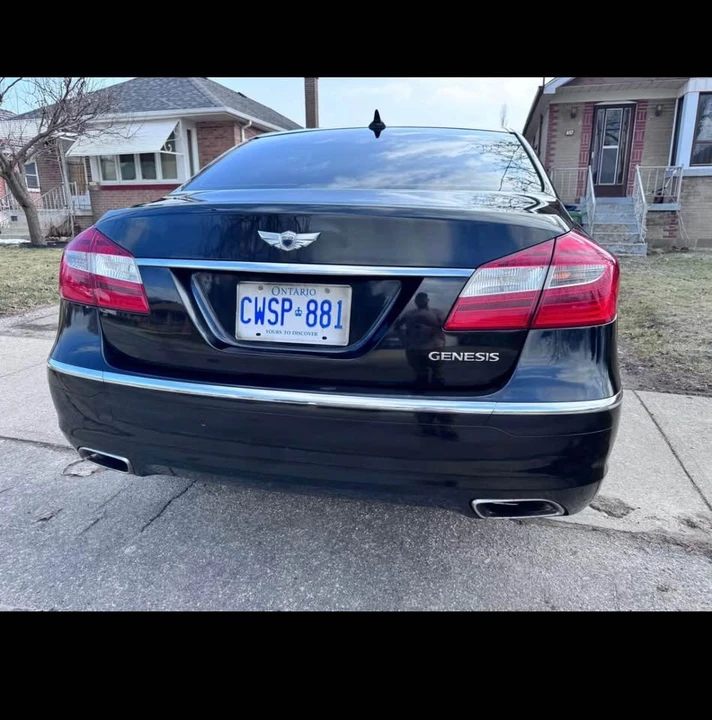 2012 Hyundai Genesis - Image 2 of 8