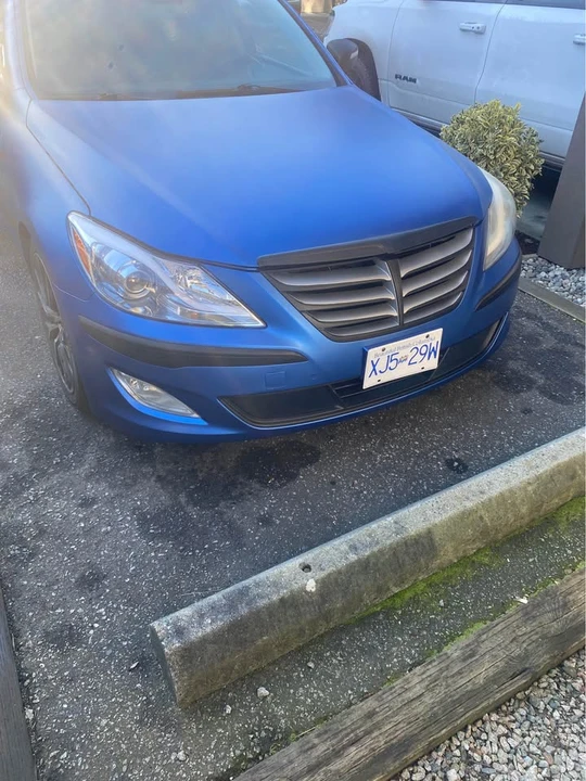 2012 Hyundai Genesis - Image 5 of 14