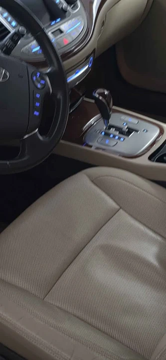 2012 Hyundai Genesis - Image 3 of 10