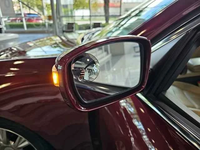 2012 Hyundai Genesis - Image 6 of 10