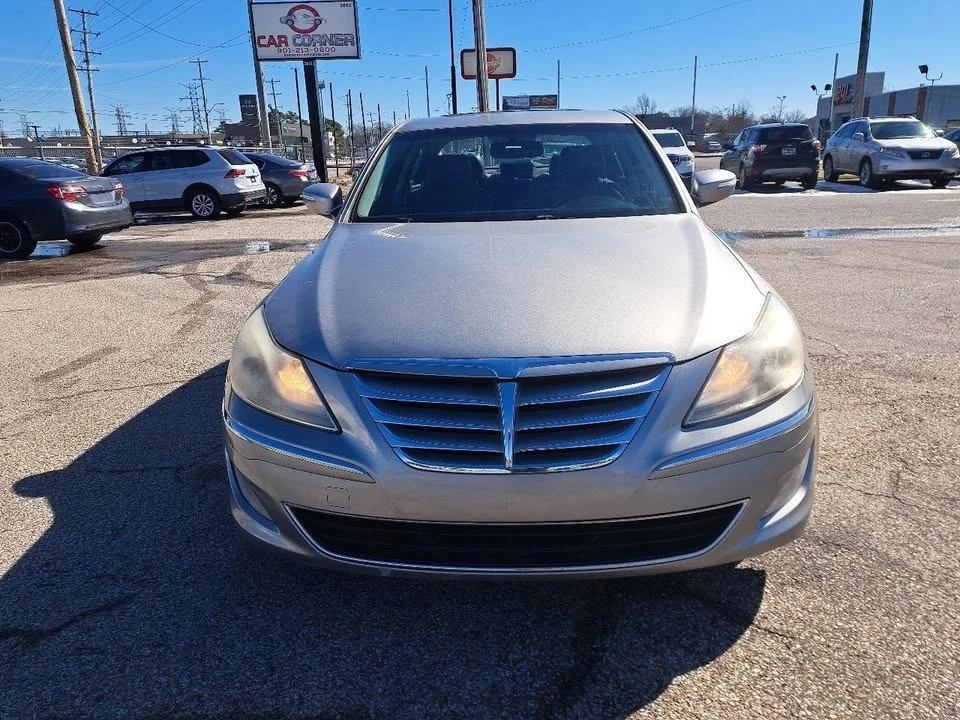 2012 Hyundai Genesis - Image 2 of 17