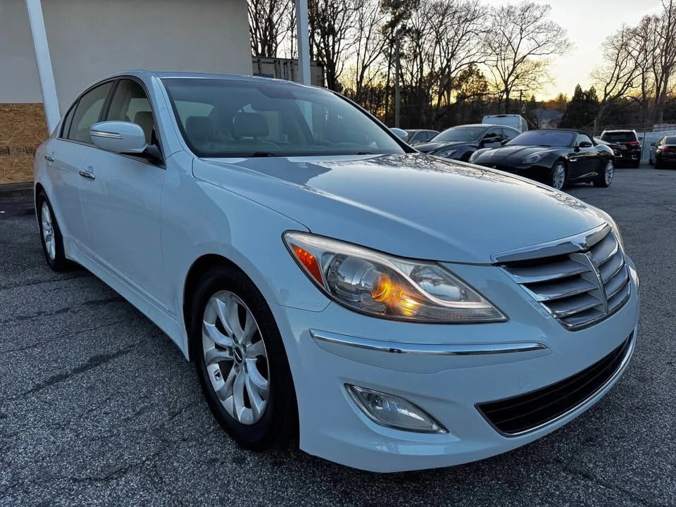 2012 Hyundai Genesis - Image 3 of 14