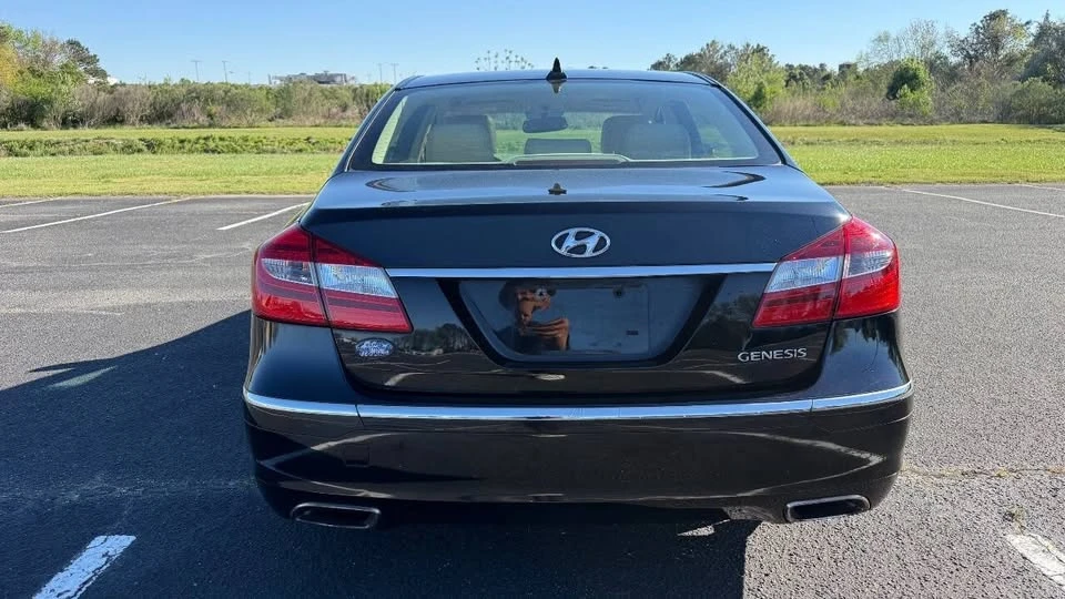 2012 Hyundai Genesis - Image 6 of 20