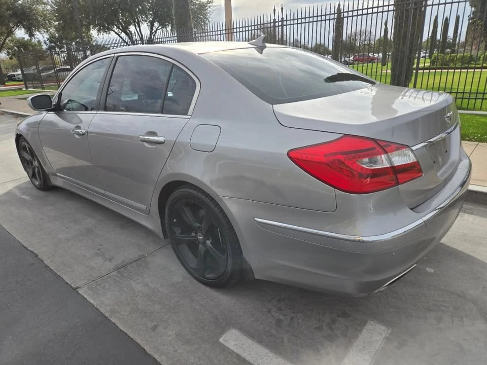 2012 Hyundai Genesis - Image 4 of 15