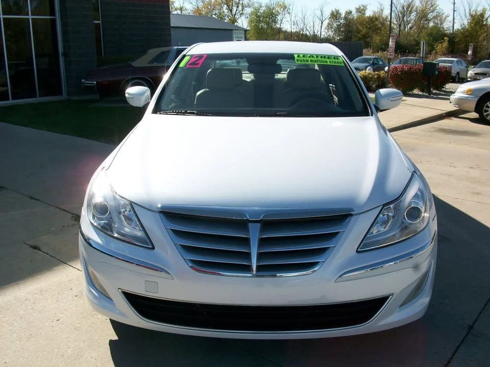 2012 Hyundai Genesis - Image 3 of 18
