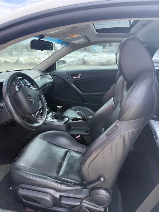 2012 Hyundai Genesis - Image 7 of 11