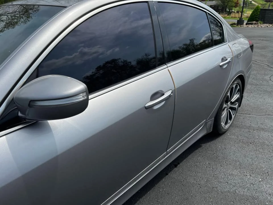 2012 Hyundai Genesis - Image 12 of 20