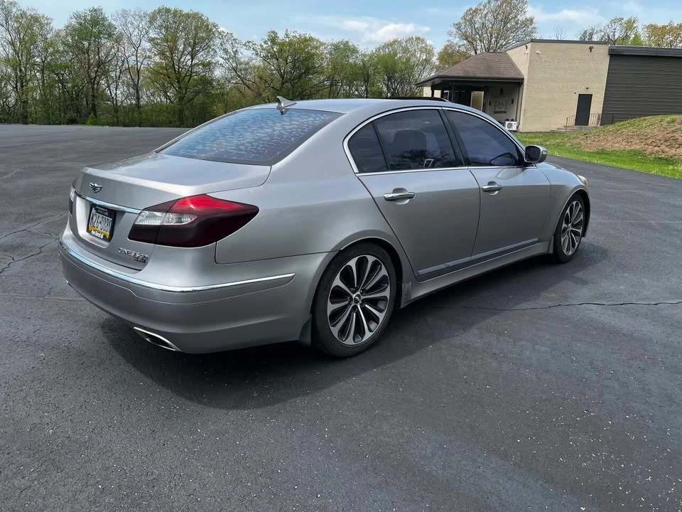 2012 Hyundai Genesis - Image 4 of 20