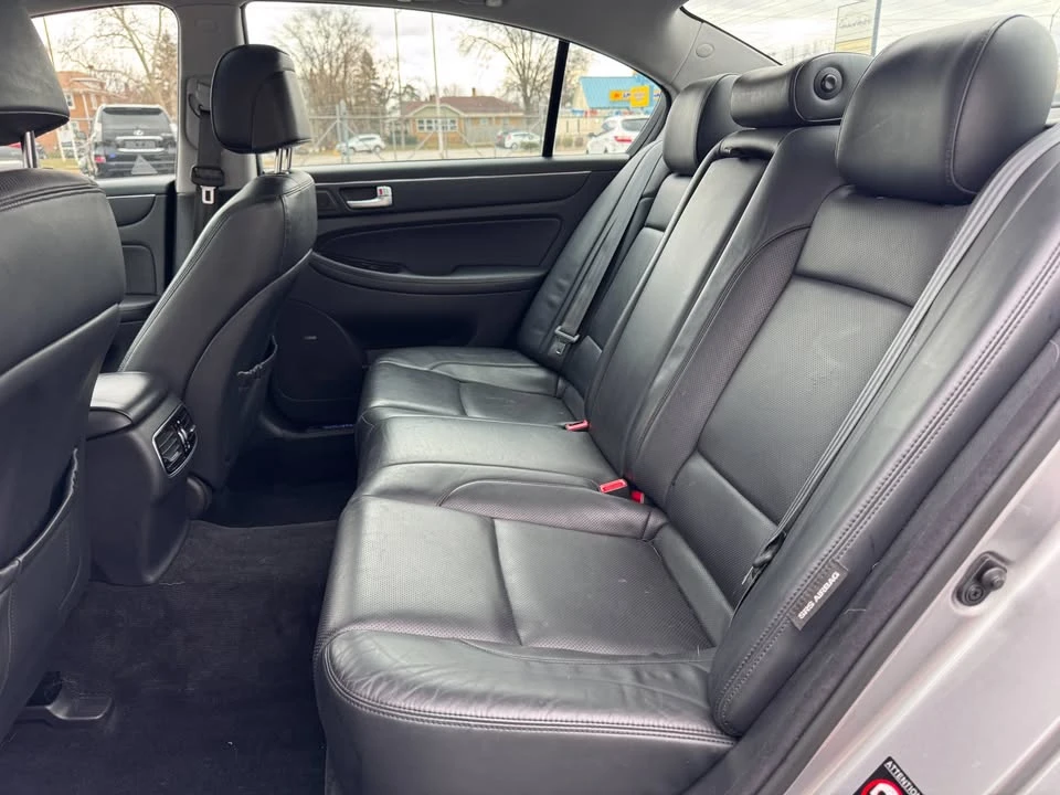 2012 Hyundai Genesis - Image 8 of 12