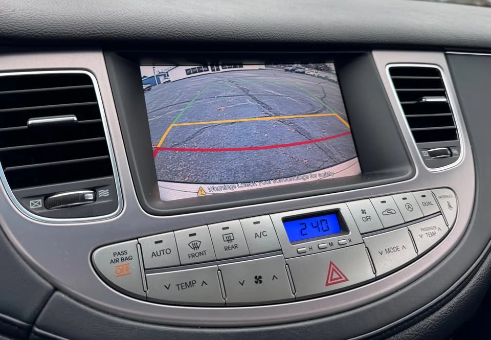 2012 Hyundai Genesis - Image 12 of 12