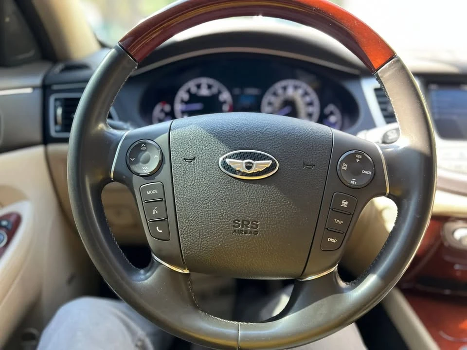 2012 Hyundai Genesis - Image 20 of 20