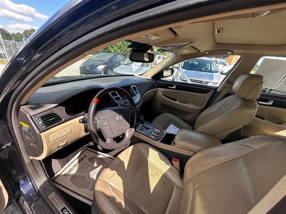 2012 Hyundai Genesis - Image 14 of 20