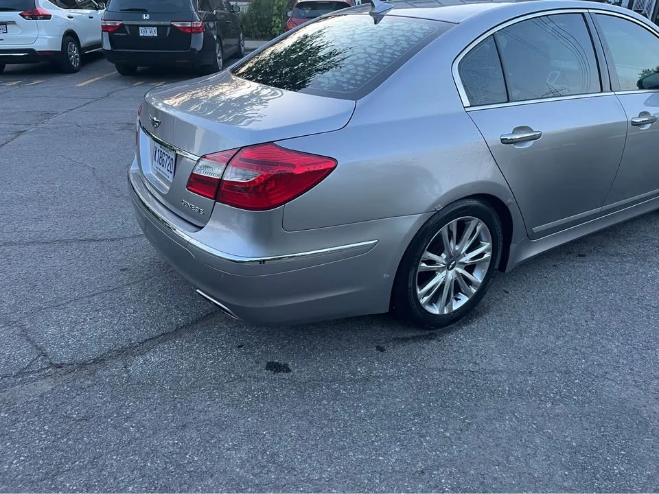 2012 Hyundai Genesis - Image 4 of 9