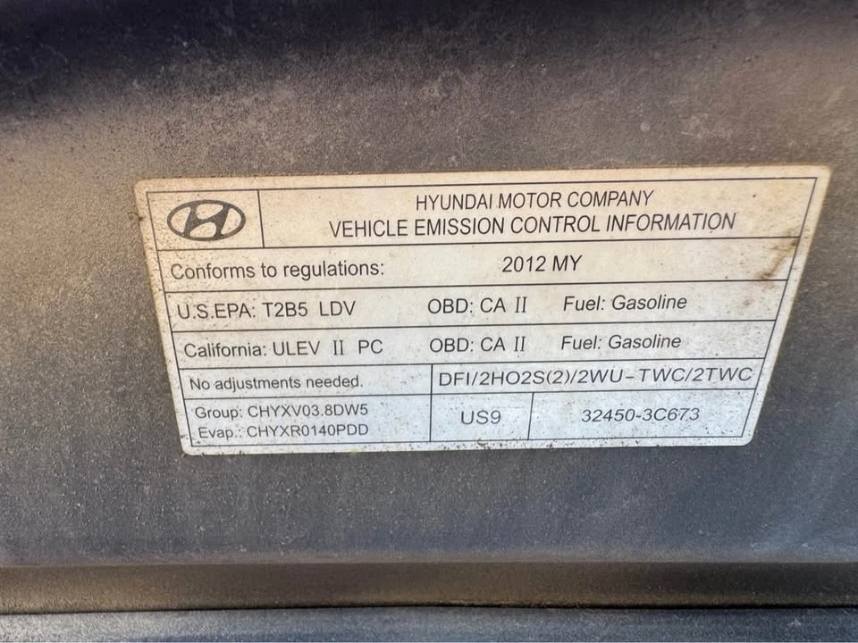 2012 Hyundai Genesis - Image 5 of 14