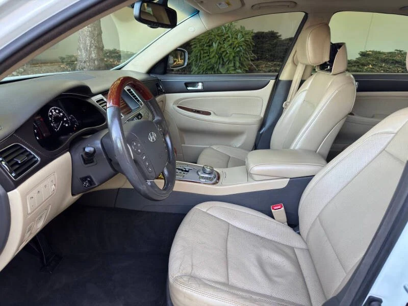 2012 Hyundai Genesis - Image 7 of 19