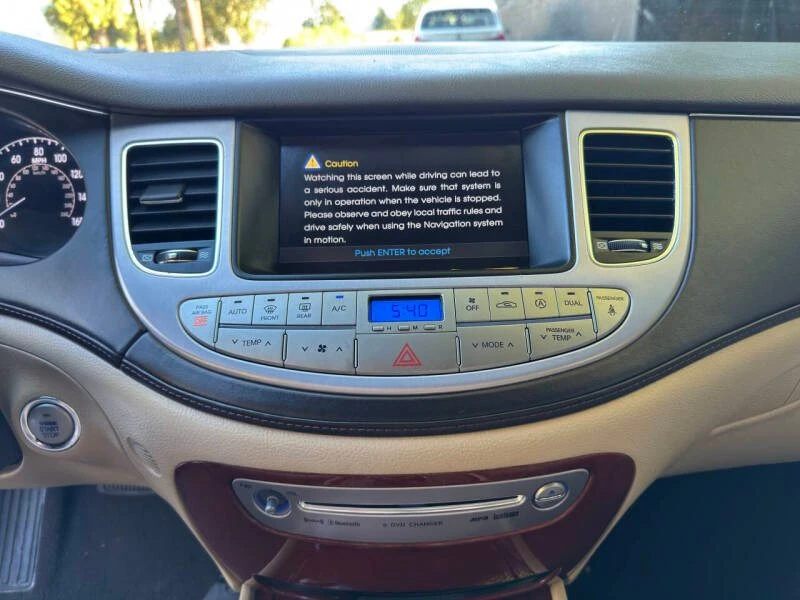 2012 Hyundai Genesis - Image 12 of 19