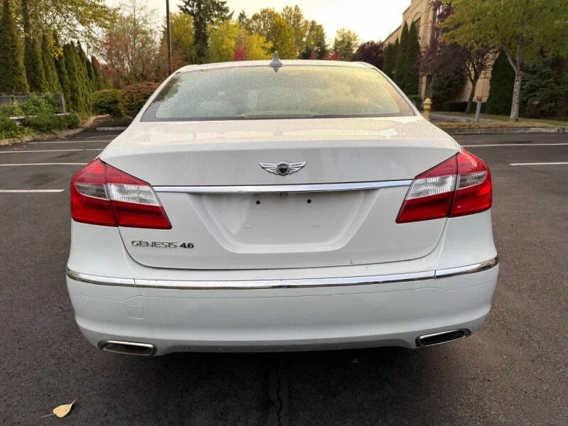 2012 Hyundai Genesis - Image 6 of 20