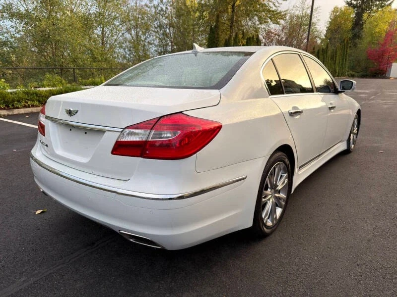 2012 Hyundai Genesis - Image 5 of 20