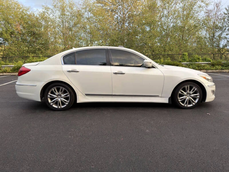 2012 Hyundai Genesis - Image 3 of 16