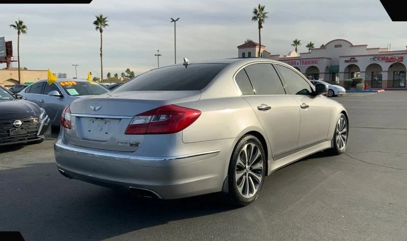 2012 Hyundai Genesis - Image 5 of 20