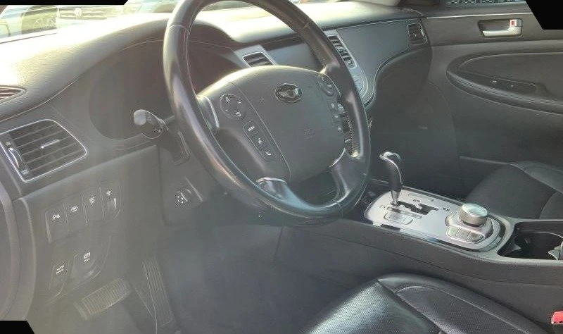 2012 Hyundai Genesis - Image 8 of 20