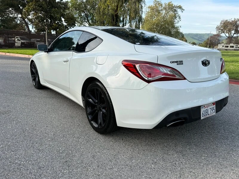 2012 Hyundai Genesis Coupe - Image 4 of 20