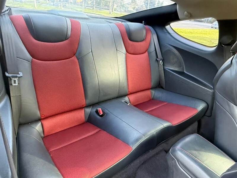 2012 Hyundai Genesis Coupe - Image 12 of 20