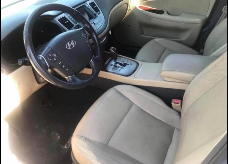2012 Hyundai Genesis - Image 5 of 6