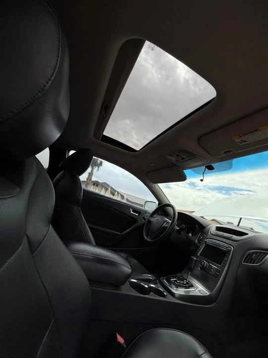 2012 Hyundai Genesis Coupe - Image 8 of 8