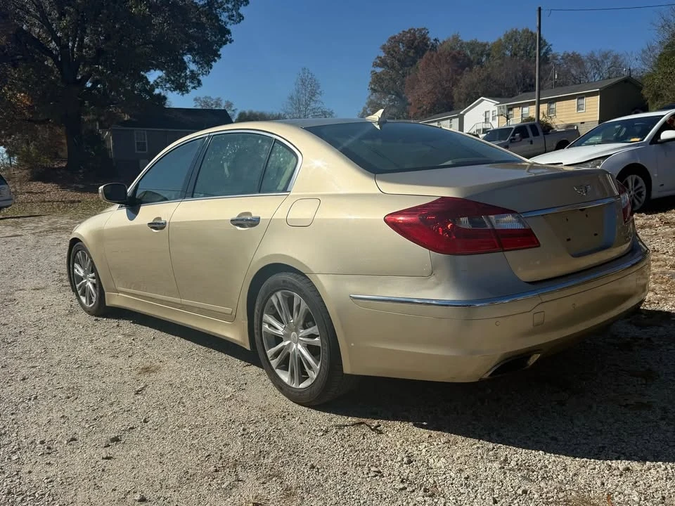 2012 Hyundai Genesis - Image 2 of 5