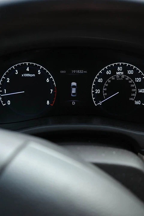 2012 Hyundai Genesis - Image 10 of 15