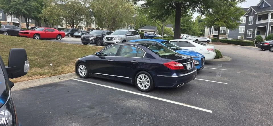 2012 Hyundai Genesis - Image 2 of 9