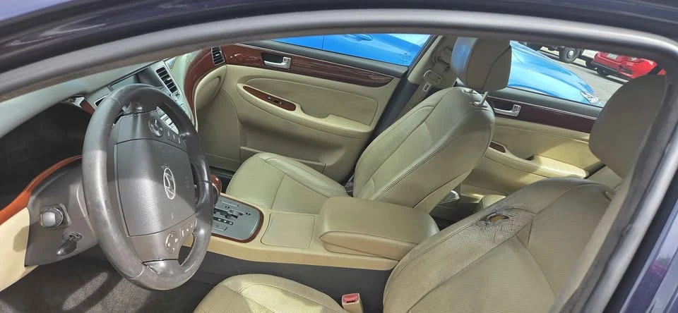 2012 Hyundai Genesis - Image 5 of 9