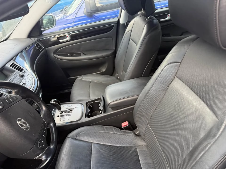 2012 Hyundai Genesis - Image 6 of 6
