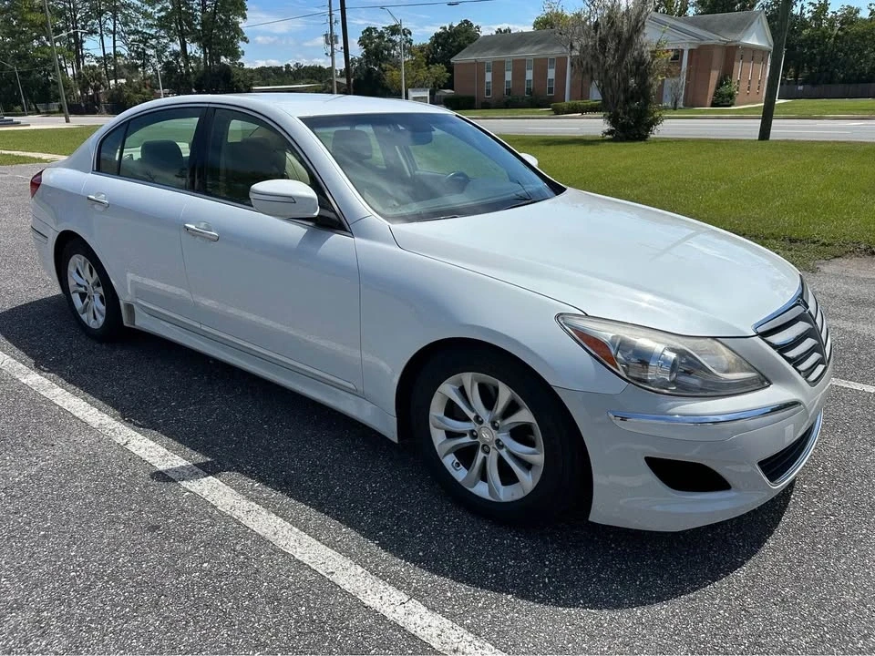 2012 Hyundai Genesis - Image 2 of 16