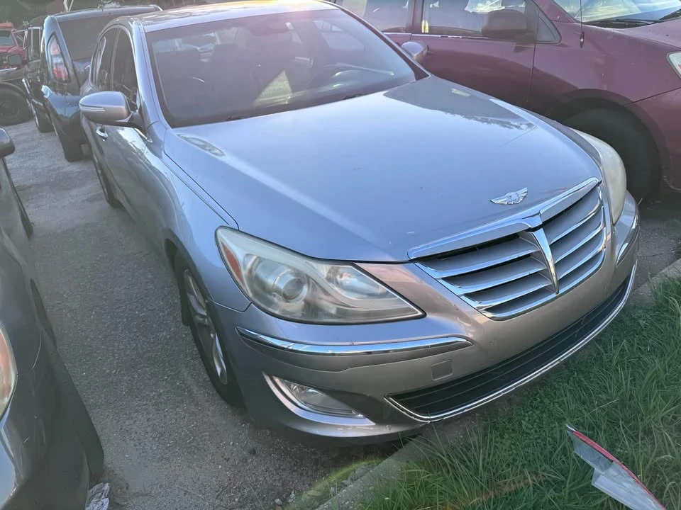2012 Hyundai Genesis - Image 3 of 7