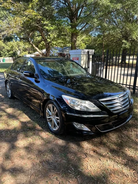 2012 Hyundai Genesis - Image 2 of 8