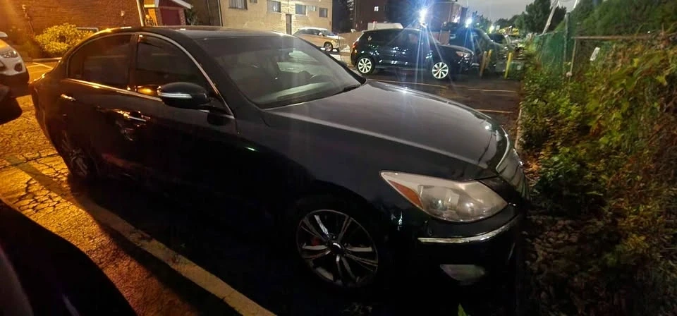 2012 Hyundai Genesis - Image 7 of 9