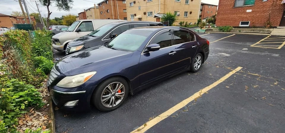 2012 Hyundai Genesis - Image 5 of 9