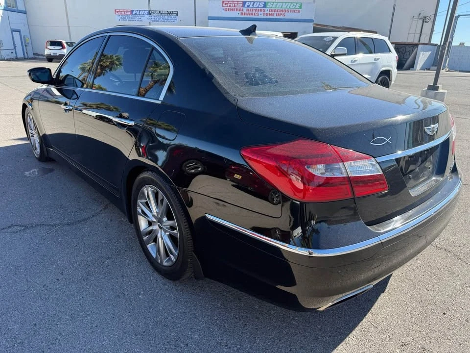 2012 Hyundai Genesis - Image 4 of 20