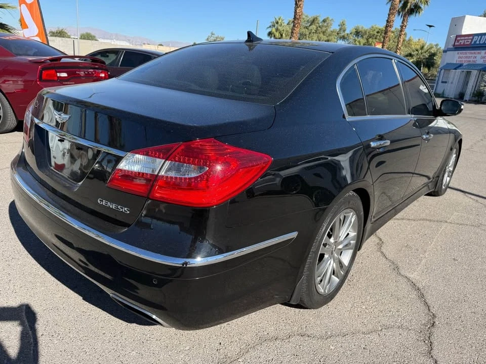 2012 Hyundai Genesis - Image 2 of 20