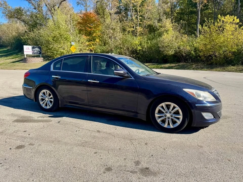 2012 Hyundai Genesis - Image 3 of 13