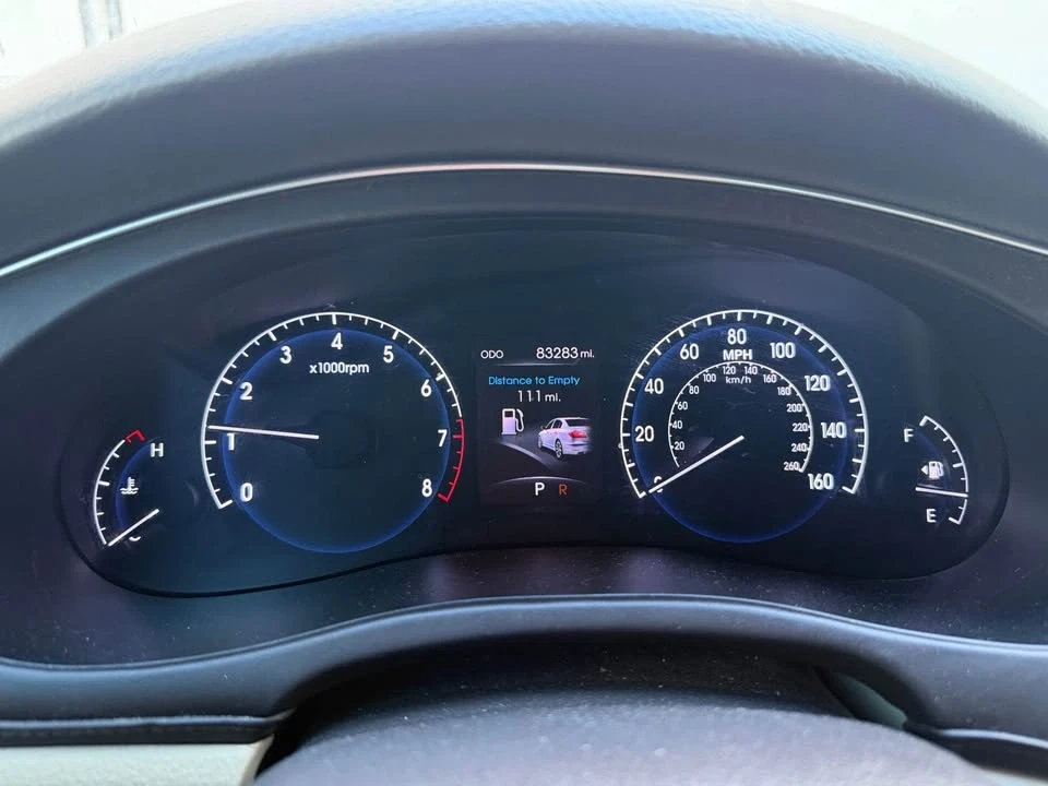 2012 Hyundai Genesis - Image 7 of 20
