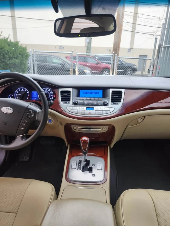 2012 Hyundai Genesis - Image 2 of 5