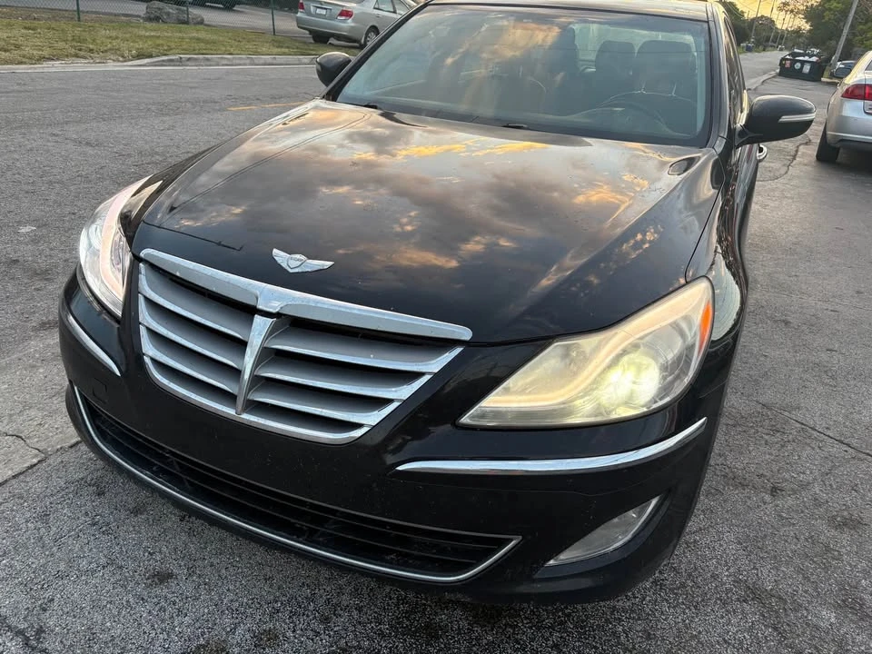2012 Hyundai Genesis - Image 3 of 5