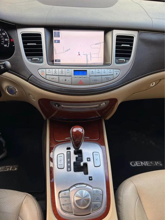 2012 Hyundai Genesis - Image 11 of 11