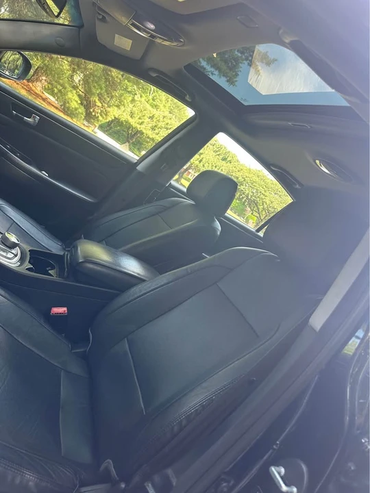 2012 Hyundai Genesis - Image 11 of 17