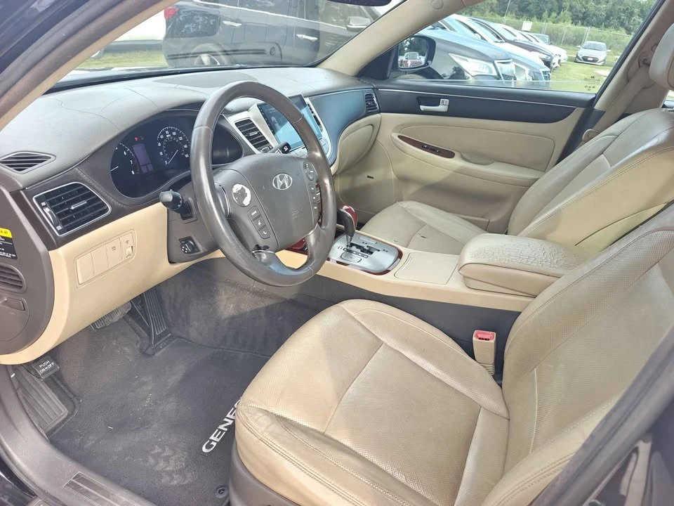 2012 Hyundai Genesis - Image 8 of 9