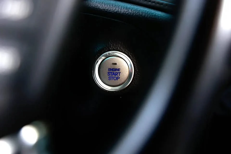 2012 Hyundai Genesis - Image 4 of 8